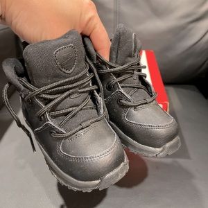 Toddler Nike Manoa Leather black boot